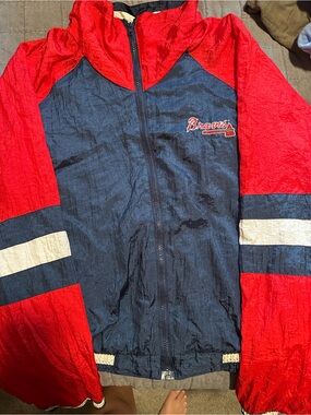 Men’s Vintage Braves Windbreaker Jacket in Red & Navy